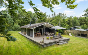 3 Bedroom Nice Home In Hadsund in Hadsund